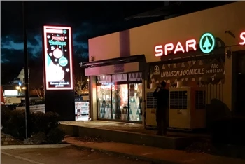 Matrix Displays Trabalhados Com Supermercado SPAR